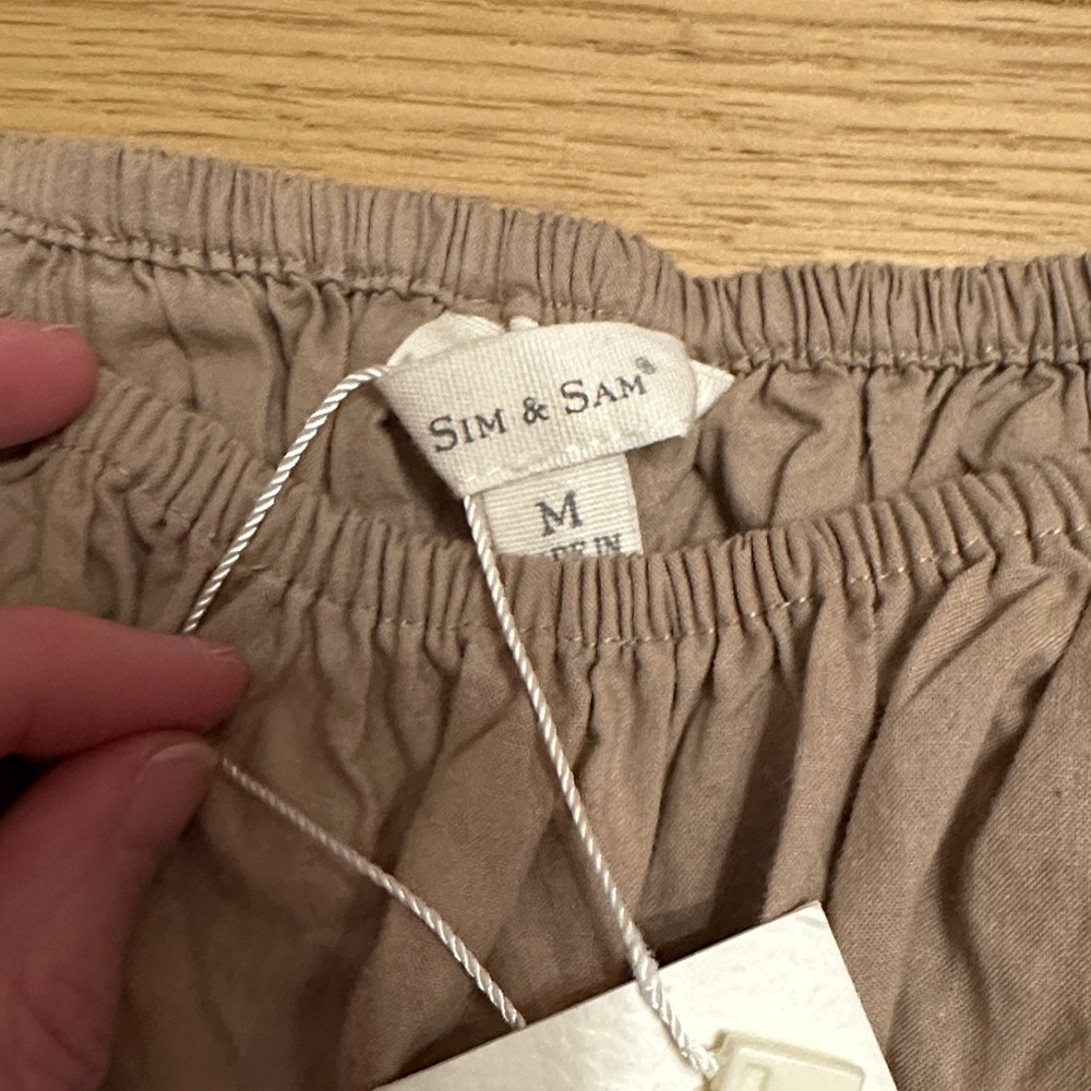 Elegant Beige Peplum Blouse - Picture 2 of 4